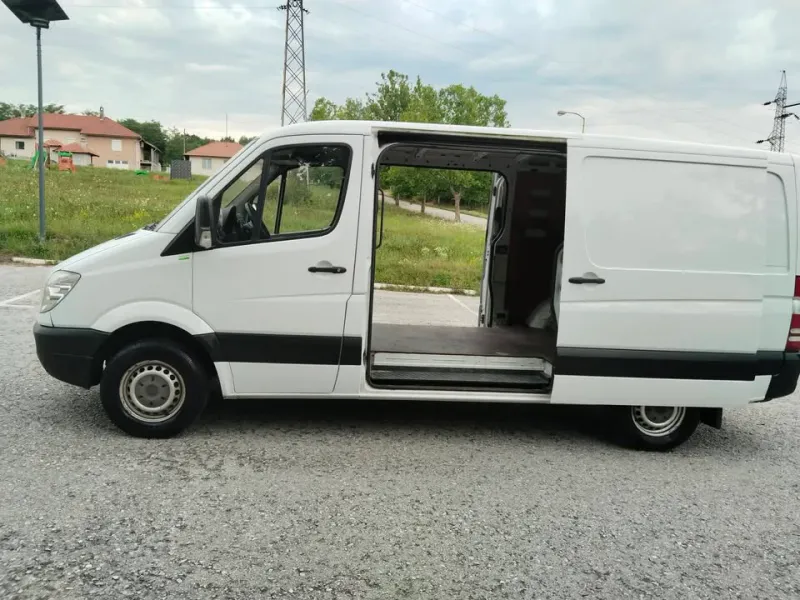 Mercedes-Benz Sprinter 310
