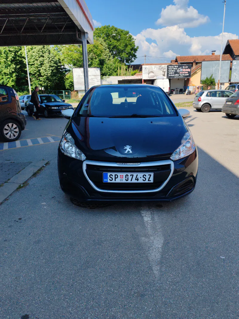 Peugeot 208